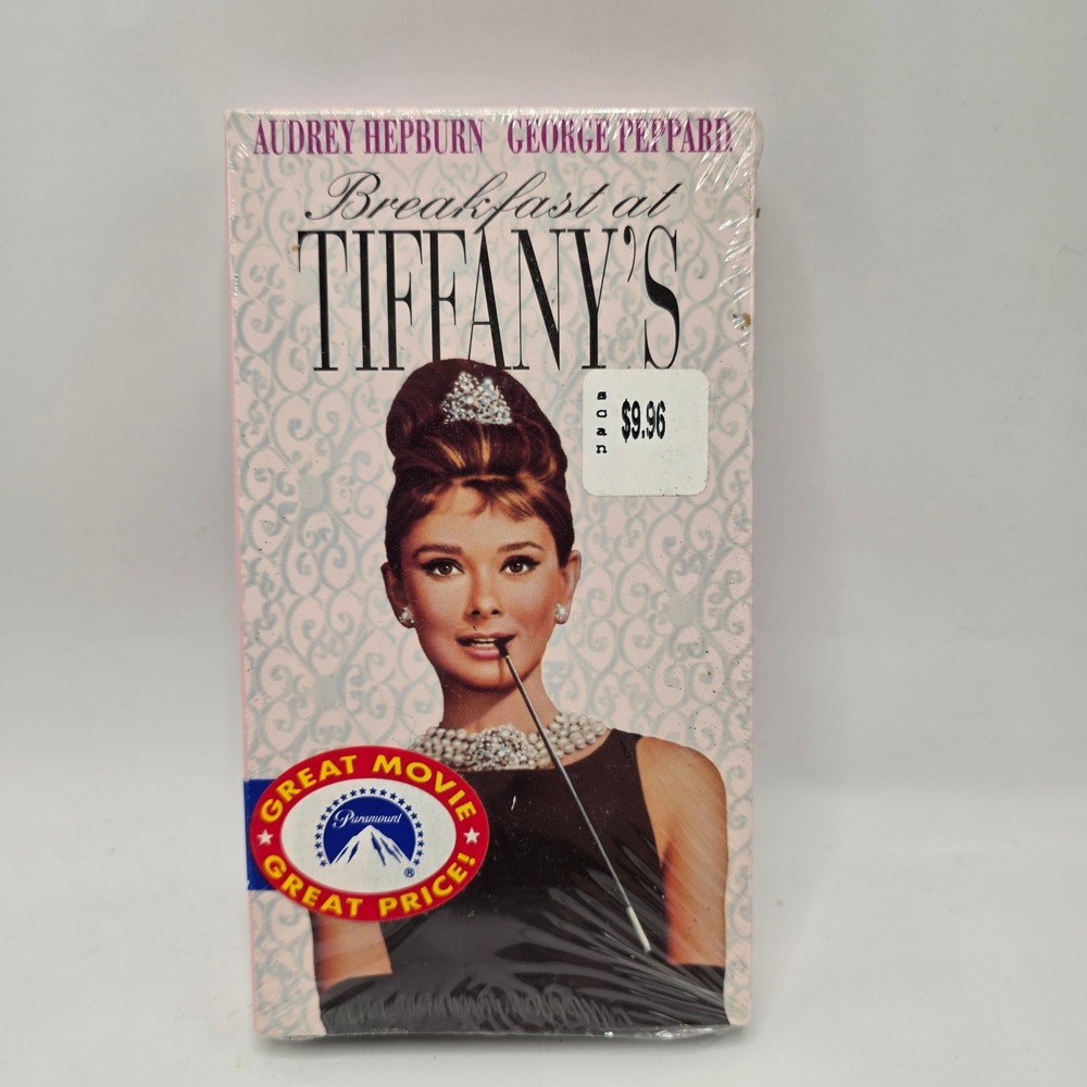 Paramount Breakfast at Tiffany's VHS Movie Audrey Hepburn Pink Sealed Classic‎